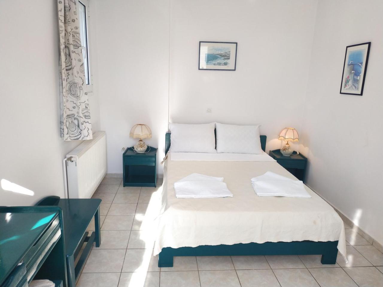 Konstantinos Apartments Agia Efimia Eksteriør billede